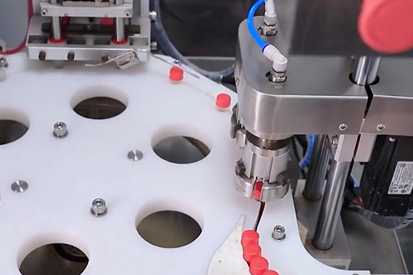 一次性采樣管自動組裝機提升效率、降低成本、保障質(zhì)量 一次性采樣管自動組裝機提升效率、降低成本、保障質(zhì)量